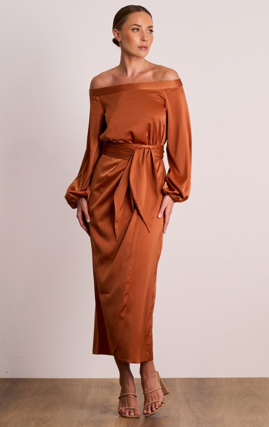 Dresses PASDUCHAS | Dreamland Sleeve Midi - Pre Order Caramel