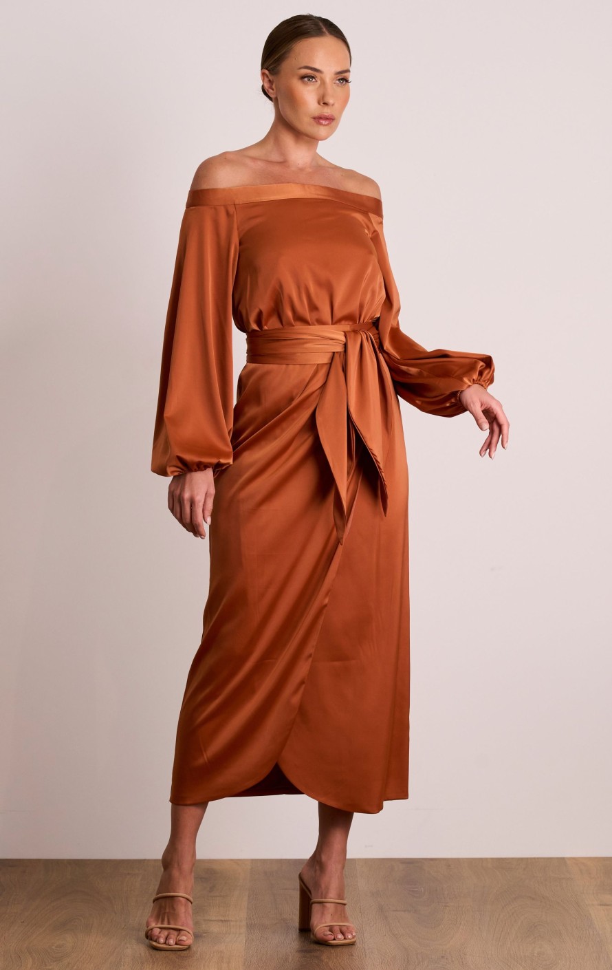 Dresses PASDUCHAS | Dreamland Sleeve Midi - Pre Order Caramel